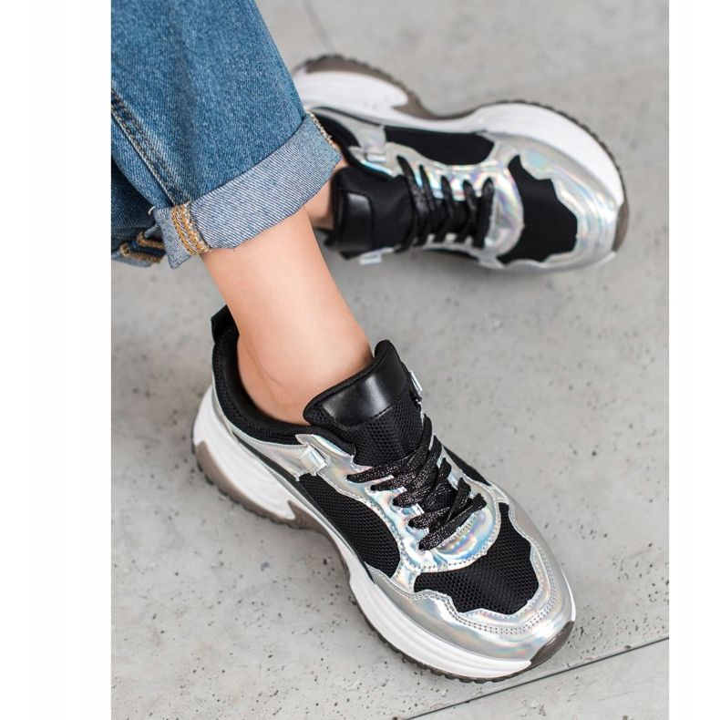 SHELOVET Módní tenisky s efektem Holo černá stříbrný 1