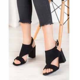 Stylové vysoké podpatky VINCEZA černý 2