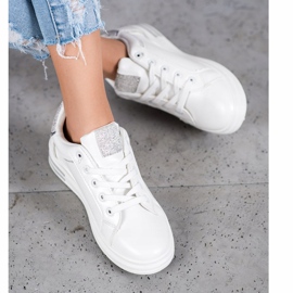 Diamantique Bílé sportovní boty bílý 2