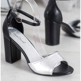 Small Swan Klasické sandály na baru černý šedá 2