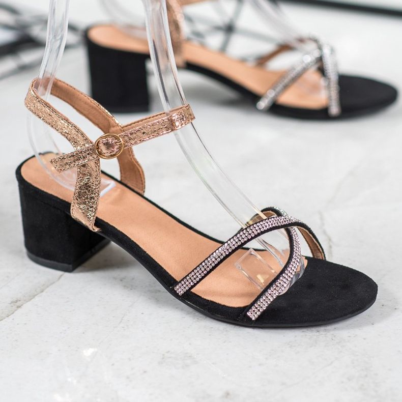 Small Swan Sandály Na Tyči S Kubickým Zirkonem černá žlutá 1 Small Swan Sandály Na Tyči S Kubickým Zirkonem černá žlutá 1