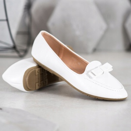 SHELOVET Bílí páni s eko kůží bílý 2