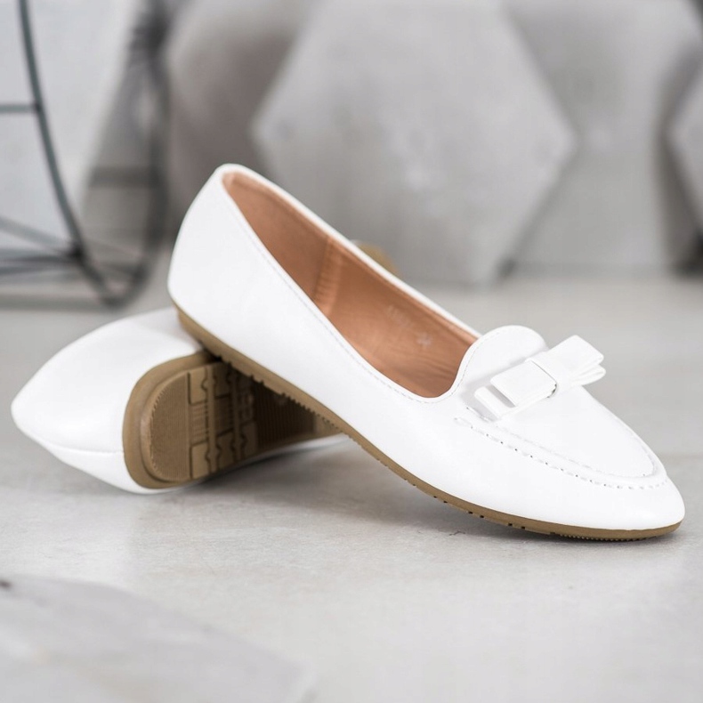 SHELOVET Bílí páni s eko kůží bílý 2