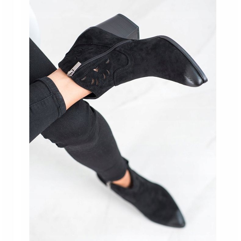 Prolamované kovbojské boty VINCEZA černá 2