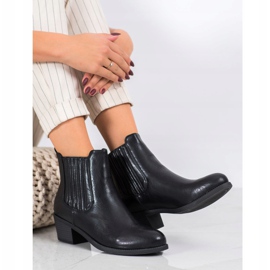 Ideal Shoes Klasické nazouvací boty černý 2