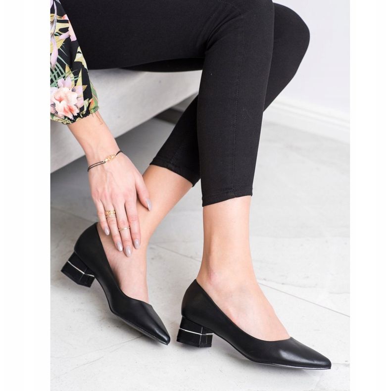 Goodin Lodičky s ozdobným páskem černý 1