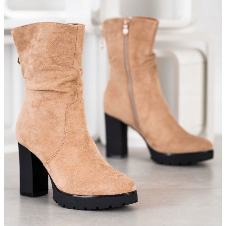 Bella Paris Vysoké boty na platformě béžový 2