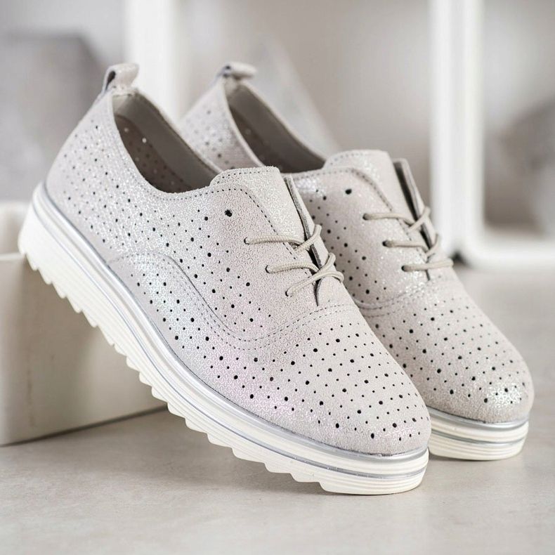 Goodin Prolamovaná kožená obuv béžový 2