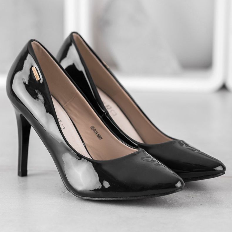 Goodin Lakovaná čerpadla černá 2