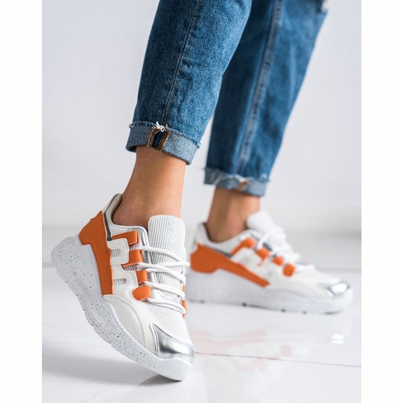 Ideal Shoes Tenisky s oranžovou vložkou bílý oranžový 2 Ideal Shoes Tenisky s oranžovou vložkou bílý oranžový 2