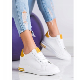 Ideal Shoes Jarní klínové tenisky bílý žluť 1