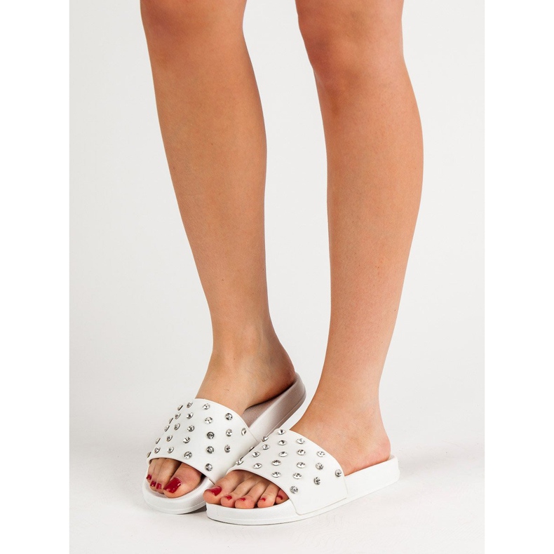 SHELOVET Pohodlné dámské pantofle bílý 2 SHELOVET Pohodlné dámské pantofle bílý 2