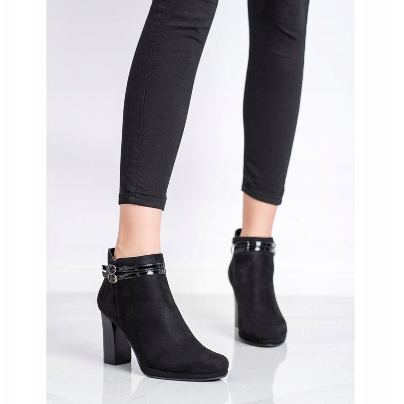 M.Daszyński Elegantní kozačky s proužky černý 1