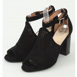 Černé sandály na podpatku s otevřenou špičkou CZ-10220 Black černý 1