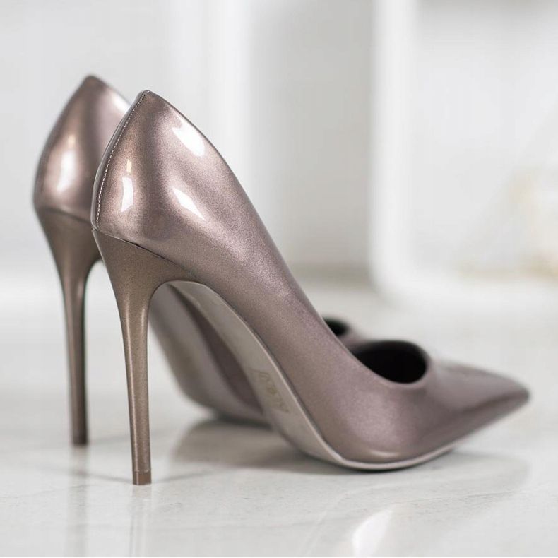 Small Swan Lakované kolíky šedá 1