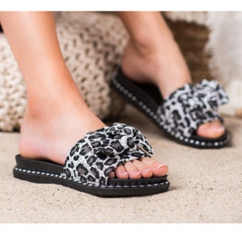Pantofle VINCEZA s potiskem Leopard šedá 4