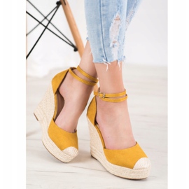 SHELOVET Vysoké espadrilky na klínku žlutá 1 SHELOVET Vysoké espadrilky na klínku žlutá 1