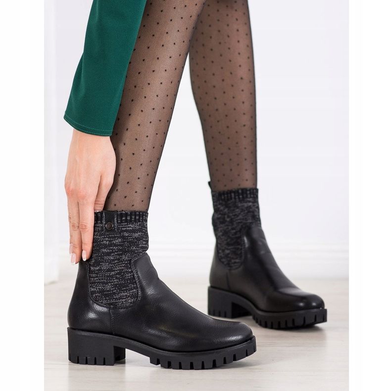 M.Daszyński Nazouvací boty na platformě černá 1