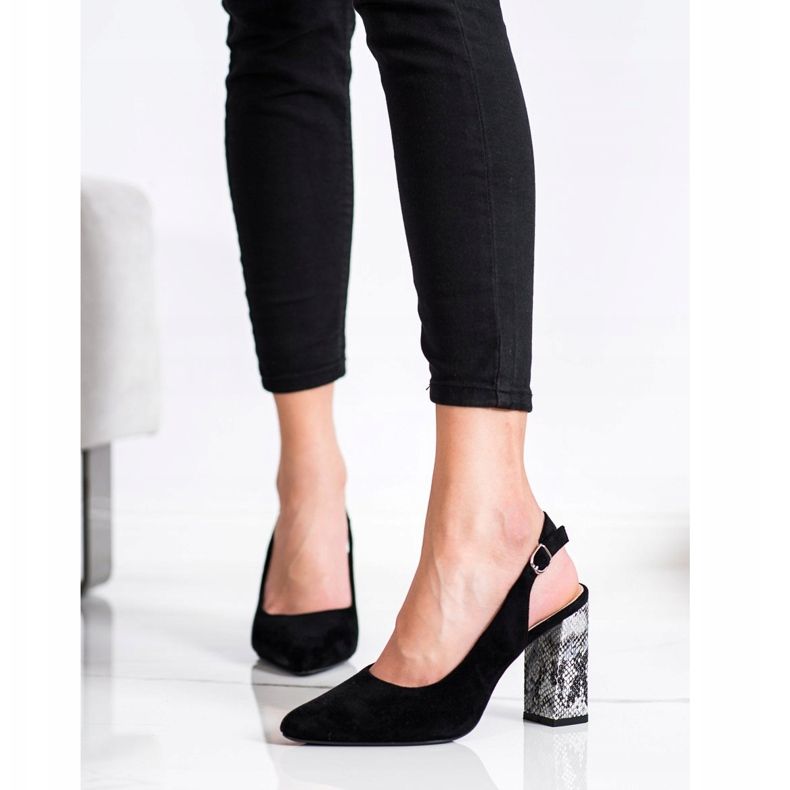 Čerpadla Na Tyči Sergio Leone černá 1 Čerpadla Na Tyči Sergio Leone černá 1