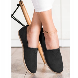 Příležitostné slipy MCKEYLOR černý 1