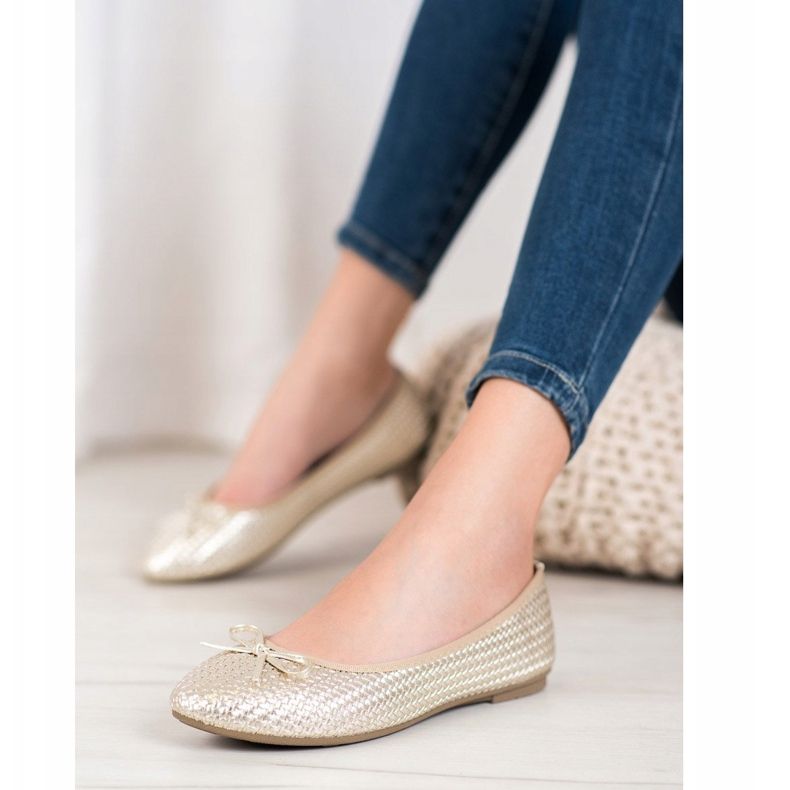 SHELOVET Zlaté pletené balerínky zlatý 1