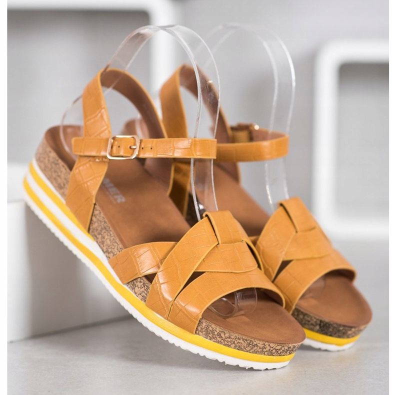 Comer Žluté sandály s eko kůží žlutá 2