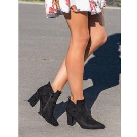 Boty Na Postu VINCEZA černý 1