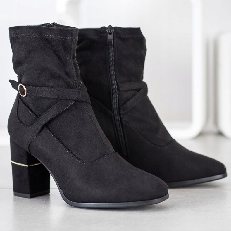 Goodin Boty se zlatou vložkou černá 1 Goodin Boty se zlatou vložkou černá 1