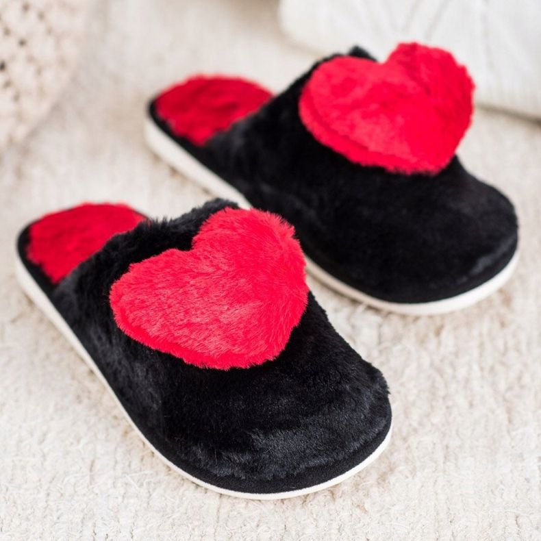 Bona Pantofle Se Srdcem černý červený 1