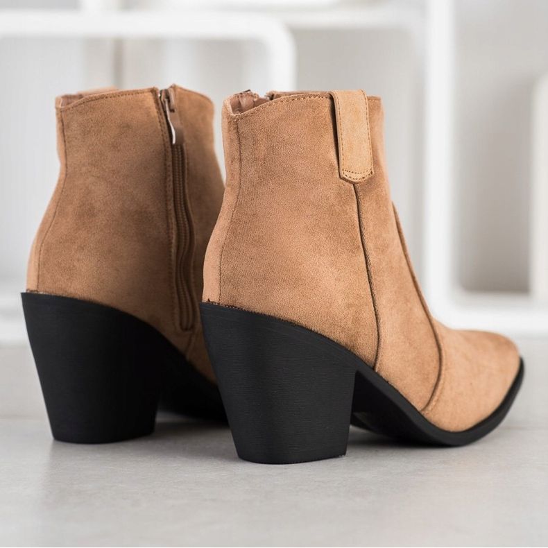 Small Swan Módní boty ve špici béžový 1