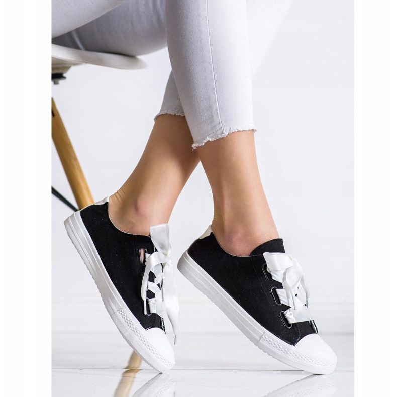SHELOVET Stylové vázané tenisky černá 1