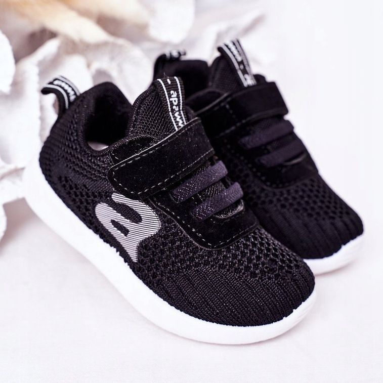 Apawwa Dětské černé sportovní boty Malý sportovec černá 2