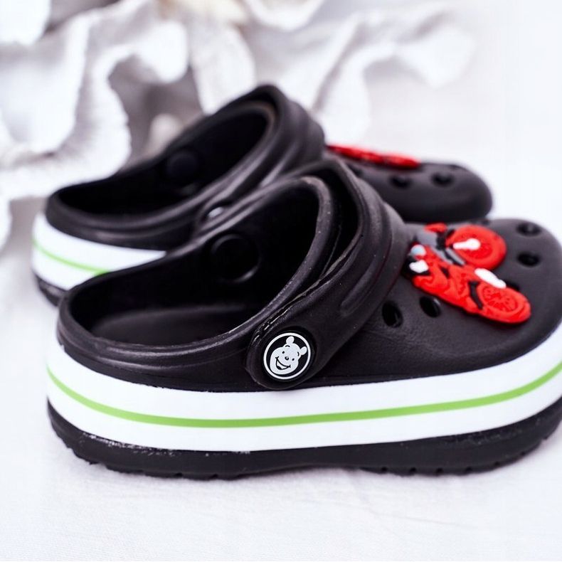 Dětské pěnové pantofle Kroks Black Lazy Day černý vícebarevný 1