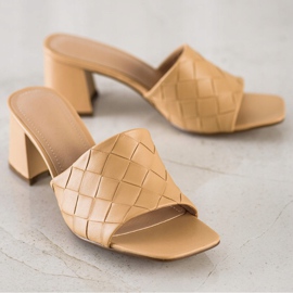 SHELOVET Prošívané béžové žabky béžový 1