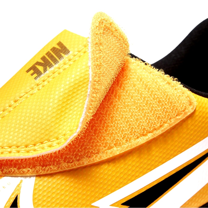 Kopačky Nike Mercurial Vapor 13 Club Ic PS (V) Junior AT8170 801 bílý černý pomerančový 4