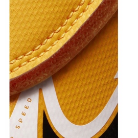 Kopačky Nike Mercurial Vapor 13 Club Ic PS (V) Junior AT8170 801 bílý černá oranžový 3