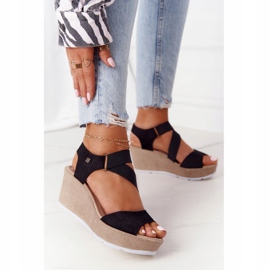 Kožené sandály na klínu Big Star FF276016 Black černá 1