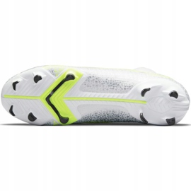 Kopačky Nike Mercurial Superfly 8 Academy FG / MG M CV0843 107 bílý 1