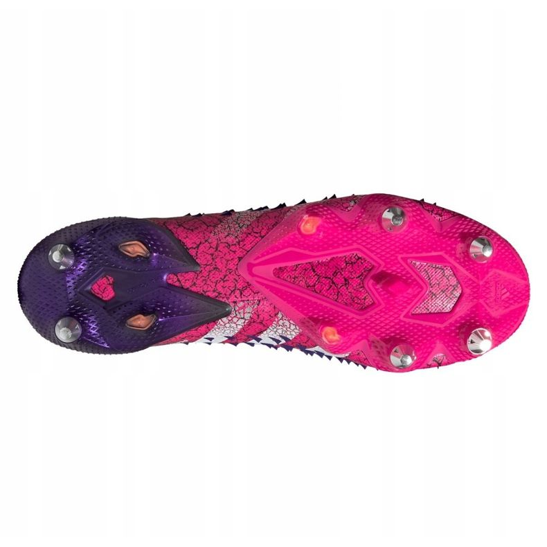 Kopačky Adidas Predator Freak.1 Low Sg M FW7246 grafit, černý, fialový černá 2
