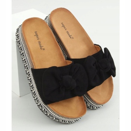 Černá 7705 Černé pantofle na zdobené podrážce černý 1