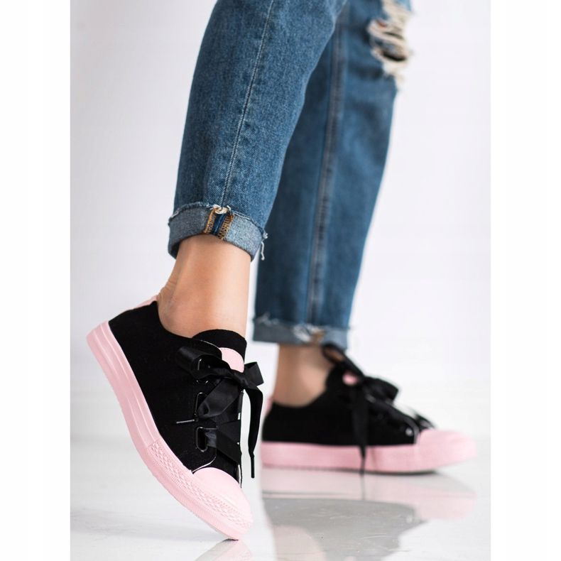 SHELOVET Stylové vázané tenisky černá 1 SHELOVET Stylové vázané tenisky černá 1