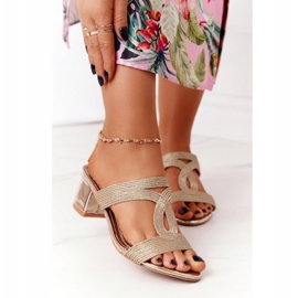 PG1 Lakované zlaté sandály na patě Carmen zlatý 2