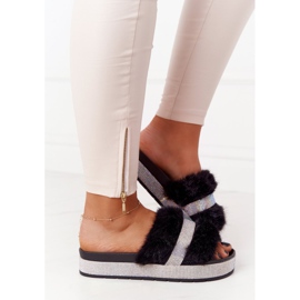 PS1 Černé pantofle na platformě s kožešinou a krychlovým zirkonem černá 2 PS1 Černé pantofle na platformě s kožešinou a krychlovým zirkonem černá 2