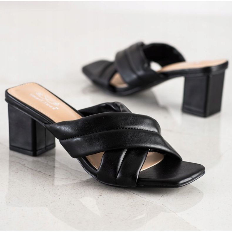 Small Swan Elegantní pantofle z eko kůže černá 1