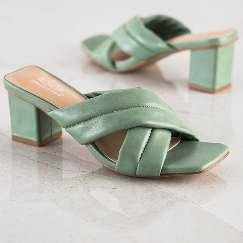 Small Swan Elegantní pantofle z eko kůže zelená 1