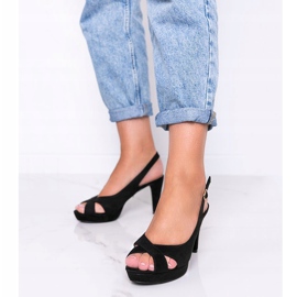 Černé sandály na vysokém podpatku od Big Girl černá 1