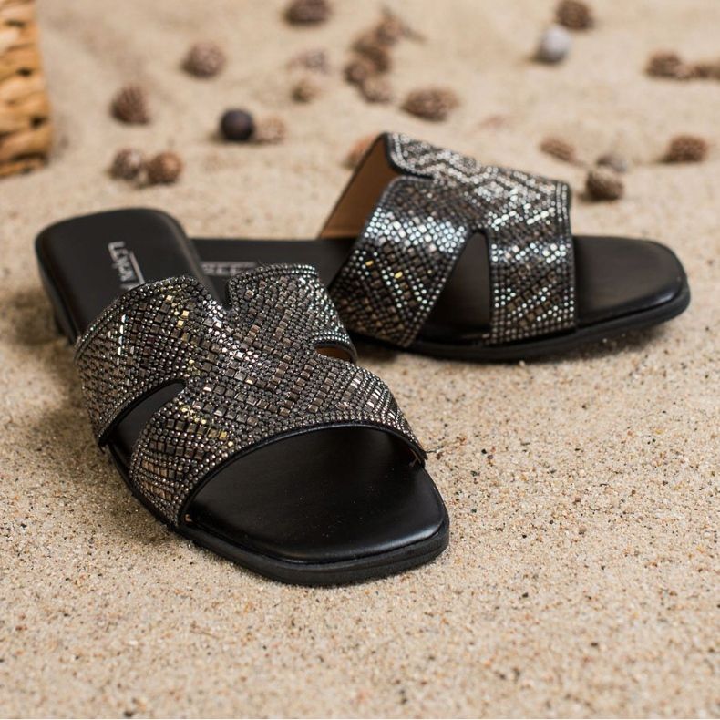 SHELOVET Stylové pantofle s ozdobami černá 1