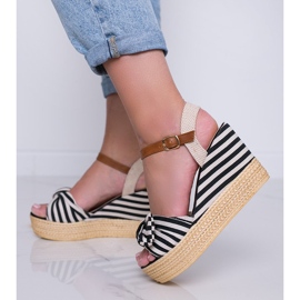 Černobílé sandály na klínku s mašlí Holiday Vibes bílý černá 1