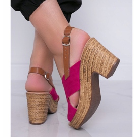 Růžové sandály na postu Magic Woman růžový 1