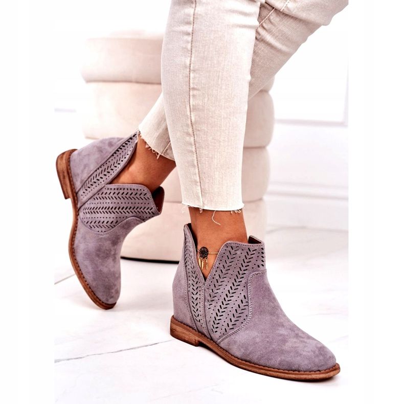 Prolamované boty na klínu Grey Melanie šedá 3